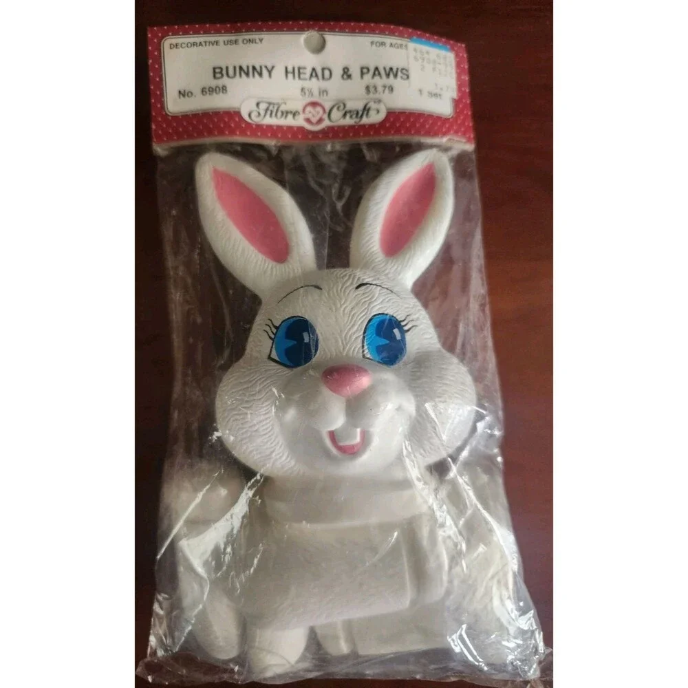 Fibre Craft White Bunny Head and Paws Crocheting Crafting Crafts 6908 NIP 5.5